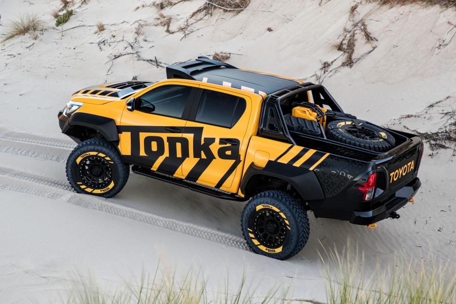  Toyota Hilux Tonka Concept 2017 года  (фото 31 из 40)